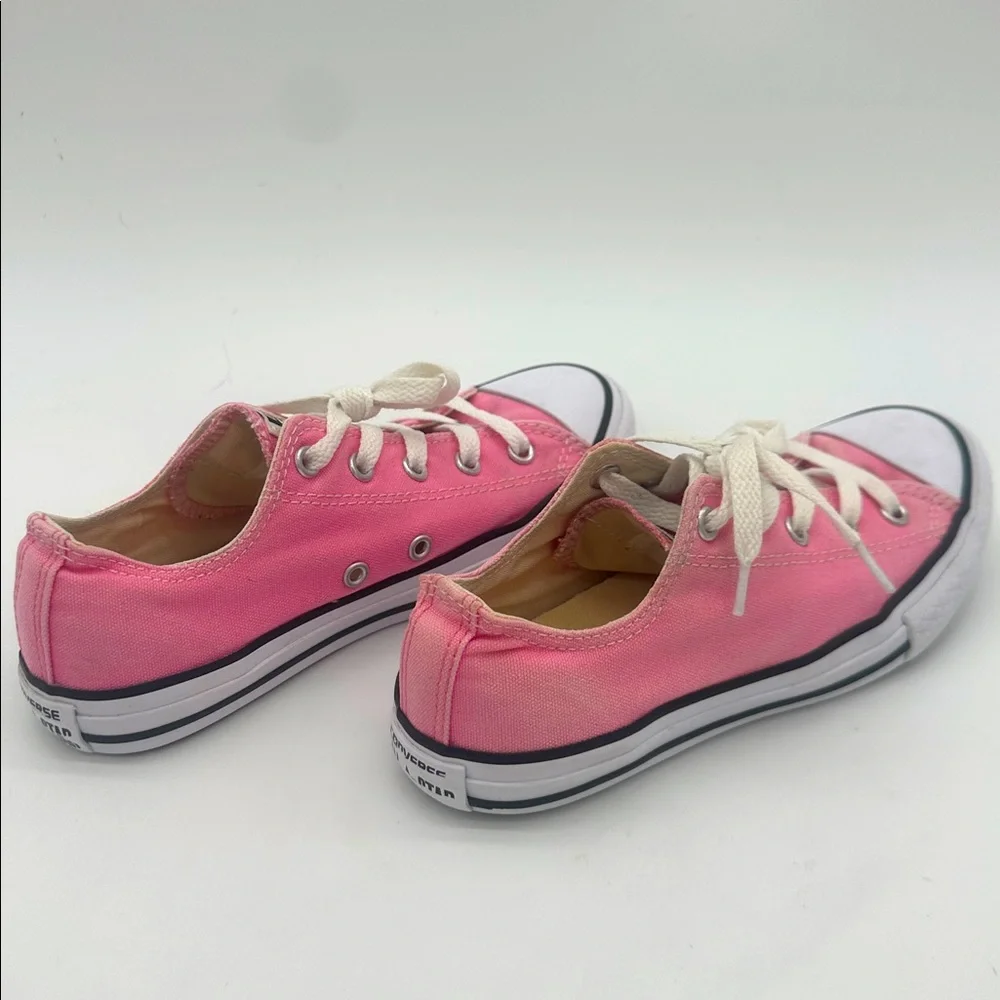 Converse Chuck Taylor All Star Low Top Pink & White Shoes Girls Size 2